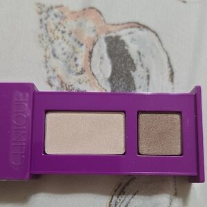 Clinique Eyeshadow Duo - Cream and Brown Shades IVORY BISQUE